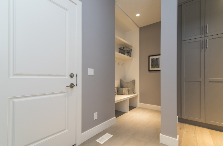 Входная дверь: как выбрать надежную модель для квартиры и дома?